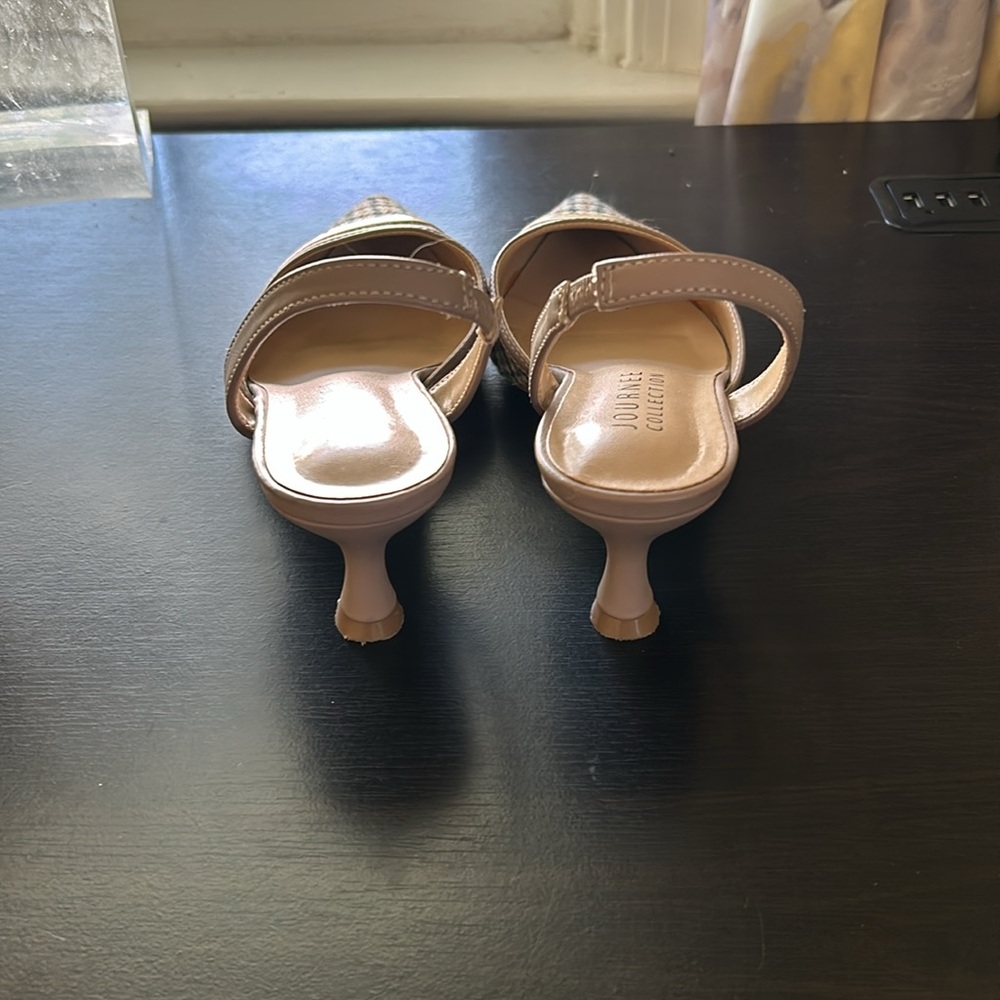 Journee Collection shoes in great condition - Picture 3 of 5